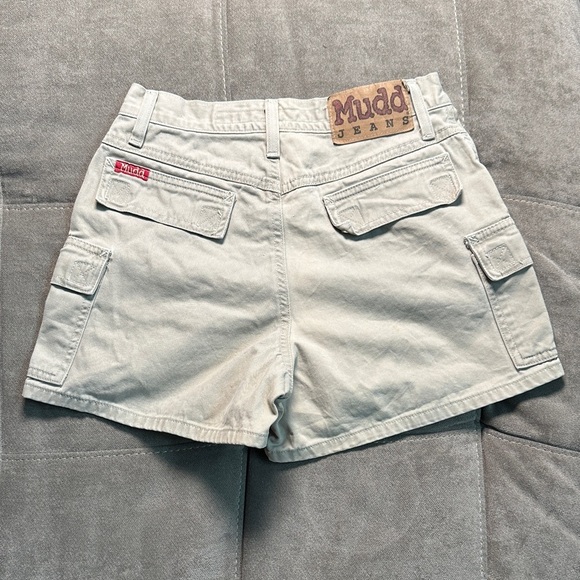 Mudd Women's Light Tan Cargo Shorts - Picture 4 of 10